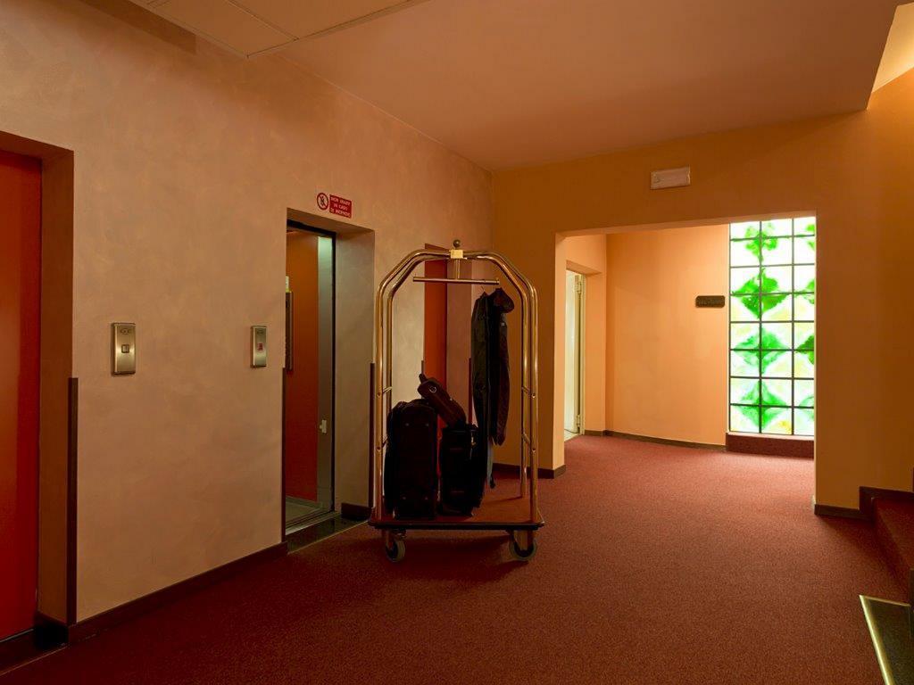 Bifi Hotel 4*